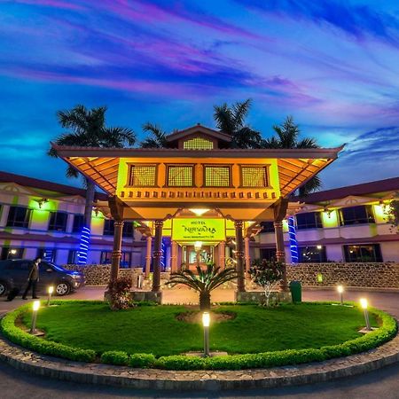 Hotel Nirvana Bhairāhawā Bagian luar foto